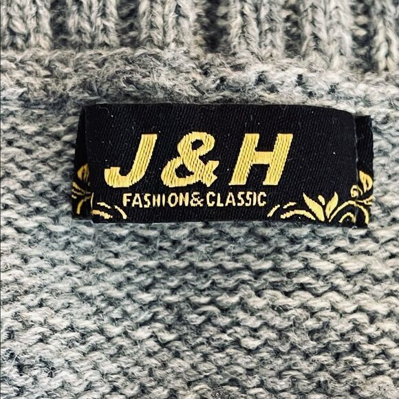 J&H Sweater Cardigan Size XS/Small, 1 button closure Grey - Picture 3 of 17
